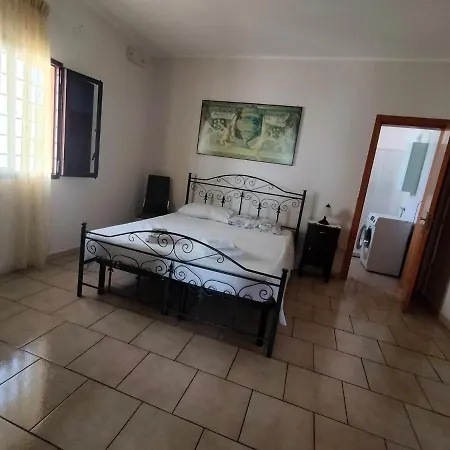 Villetta Immersa Nel Verde Holiday home *